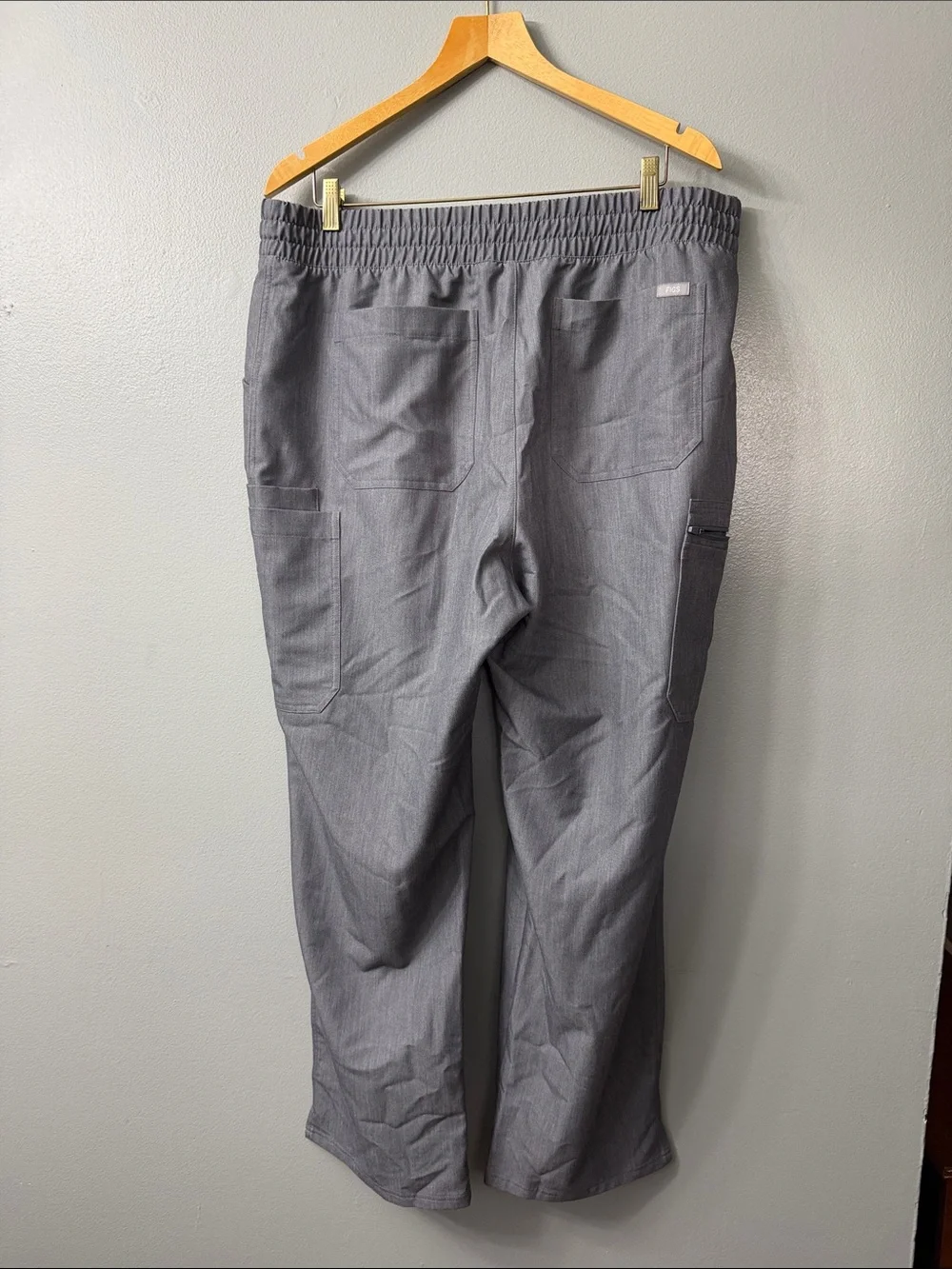 Figs mens gray